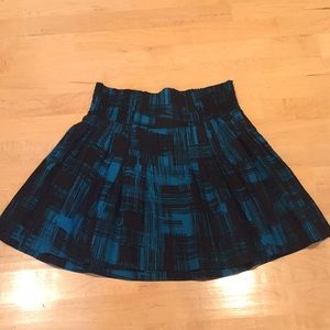Gap skirt